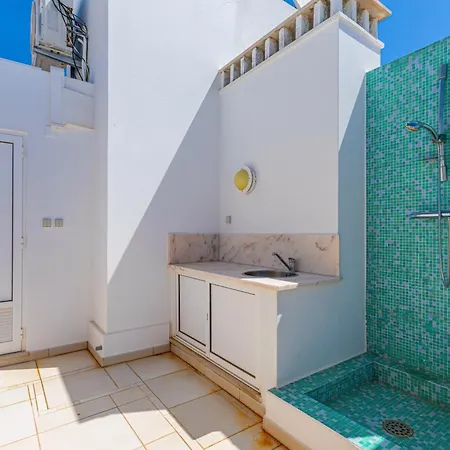 Rooftop Terrace - Private Pool And Sun Deck *